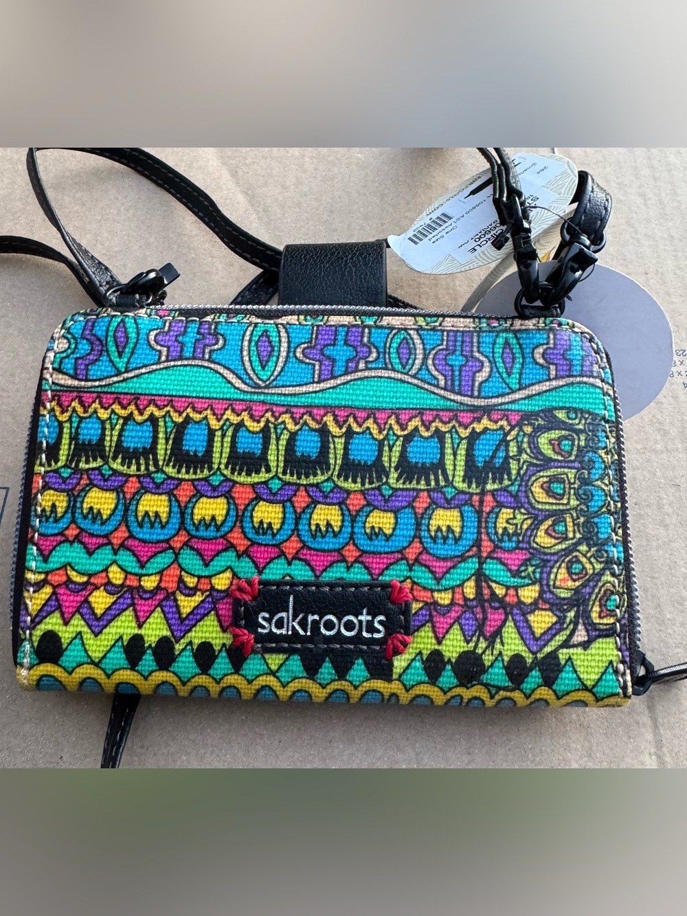 Sakroots Artist Circle convertible smartphone crossbody wallet